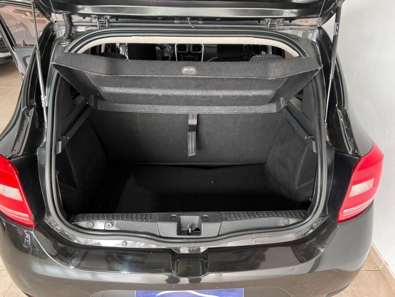 Renault Sandero Usado Financiado en Córdoba, deRuedas