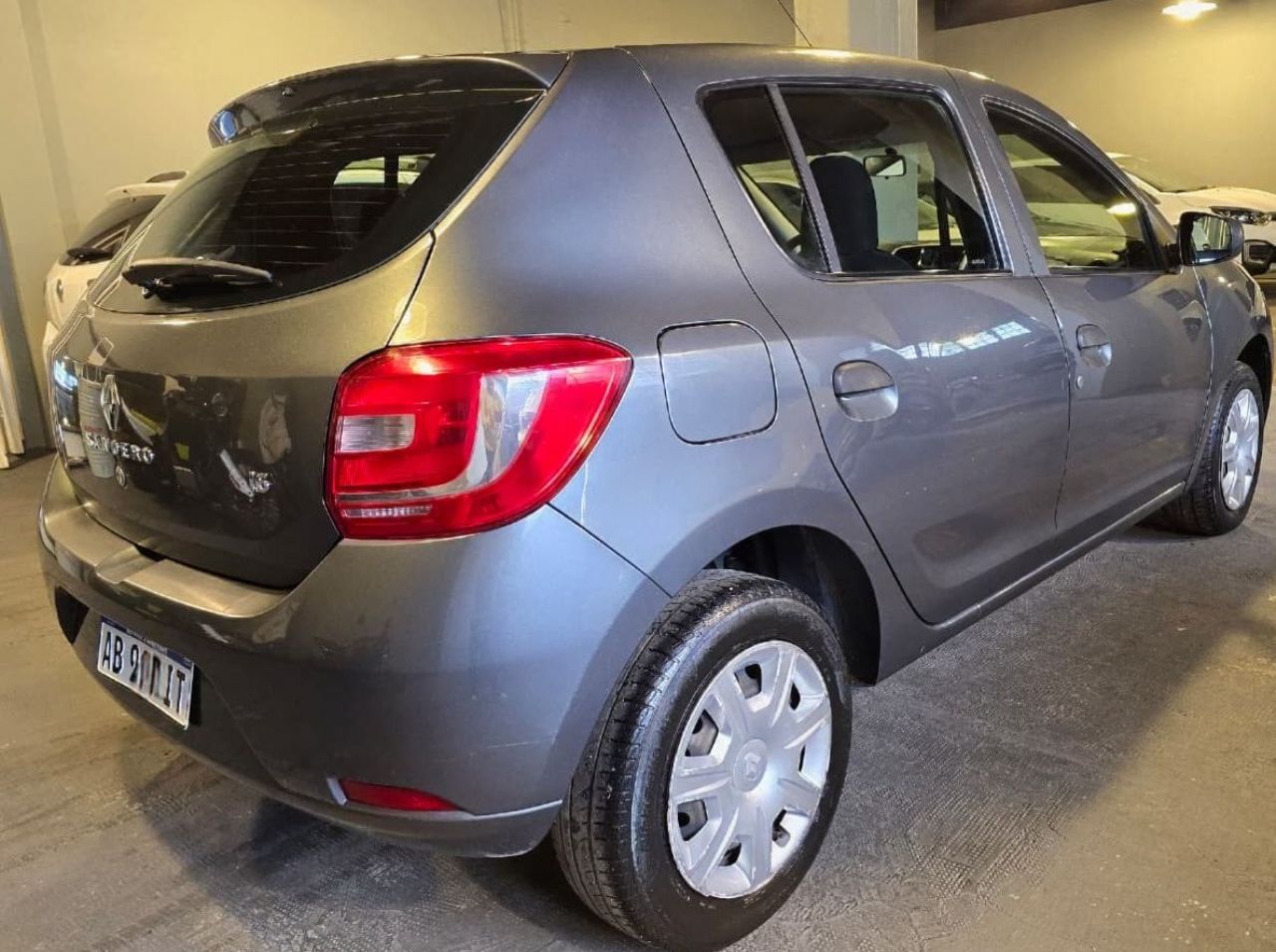 Renault Sandero Usado Financiado en Mendoza, deRuedas