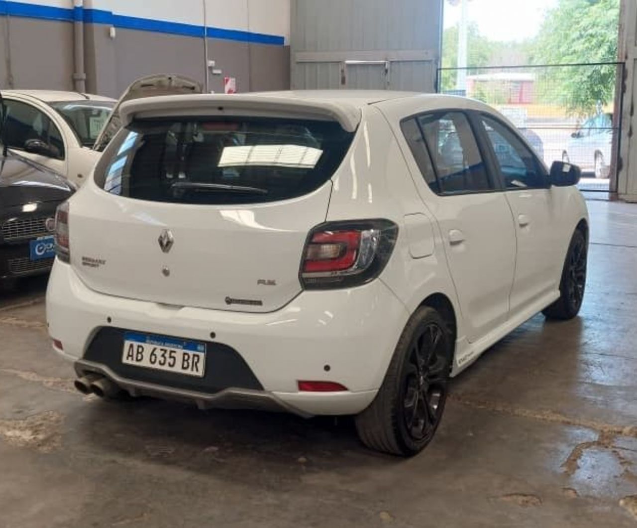 Renault Sandero Usado Financiado en Mendoza, deRuedas