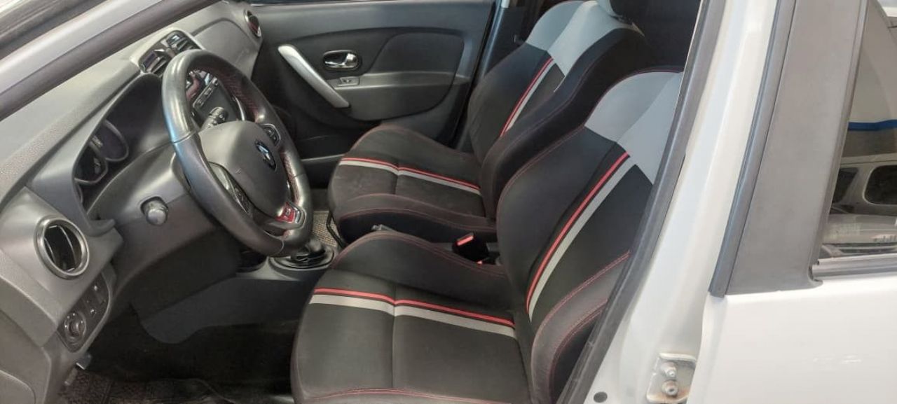 Renault Sandero Usado Financiado en Mendoza, deRuedas