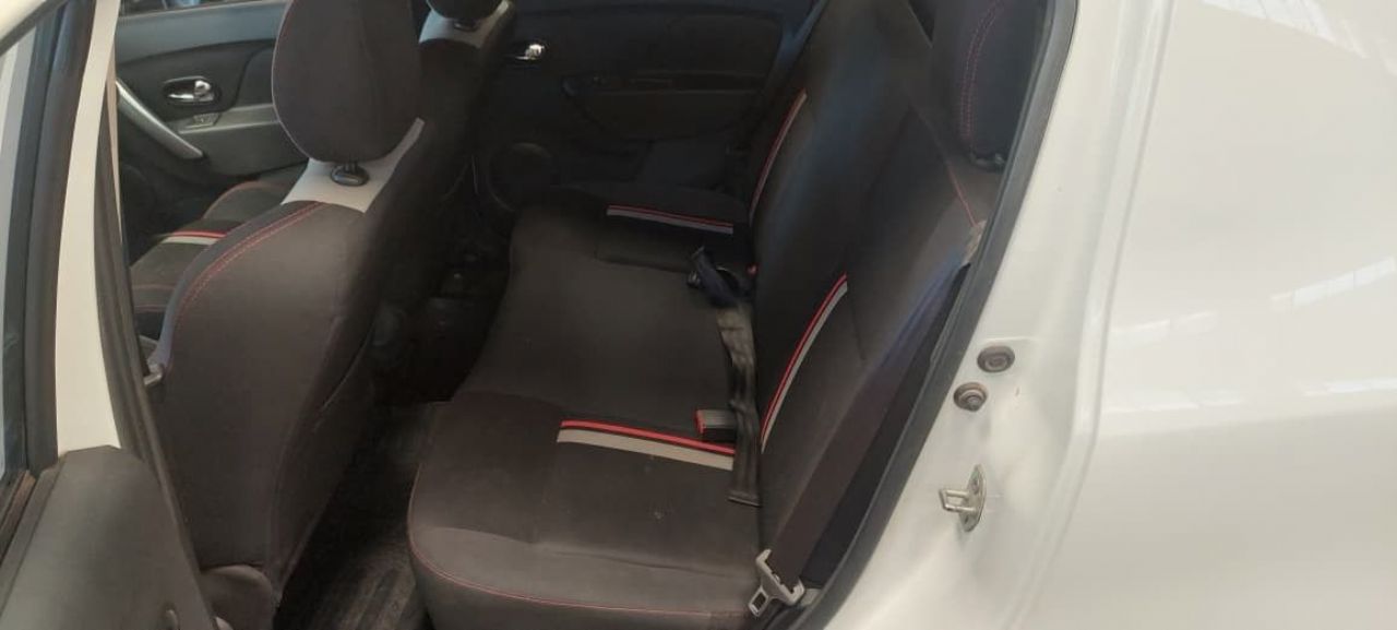 Renault Sandero Usado Financiado en Mendoza, deRuedas