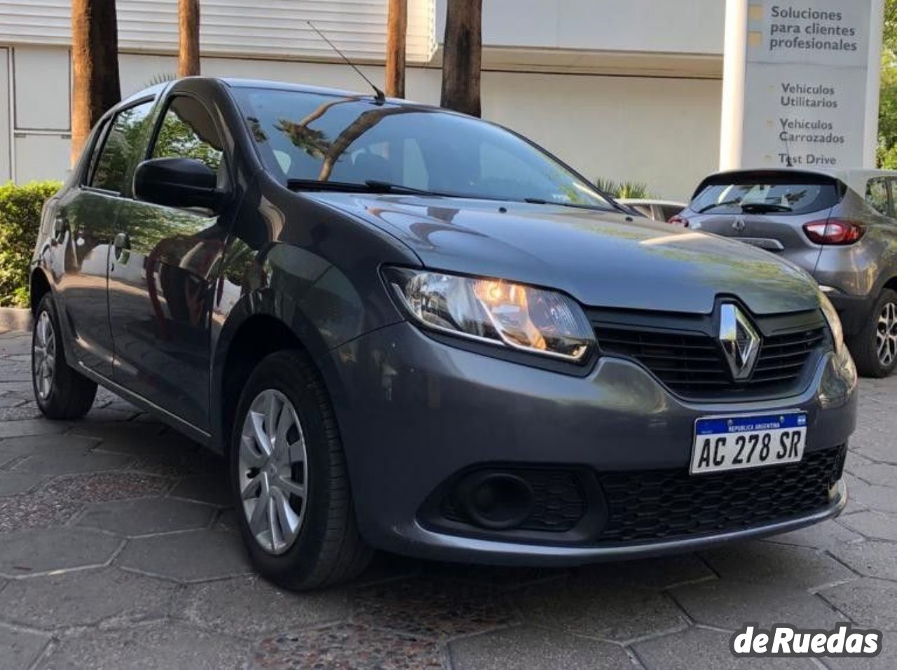 Renault Sandero Usado en Mendoza, deRuedas