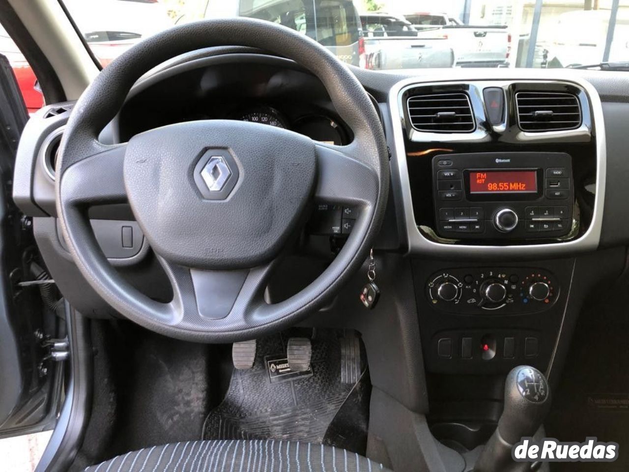 Renault Sandero Usado en Mendoza, deRuedas