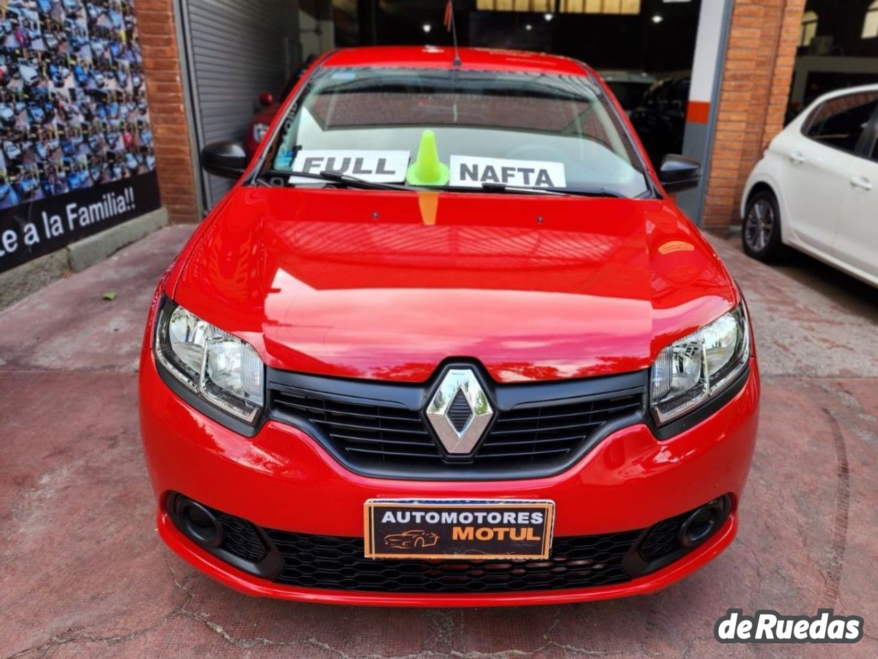 Renault Sandero Usado en Mendoza, deRuedas