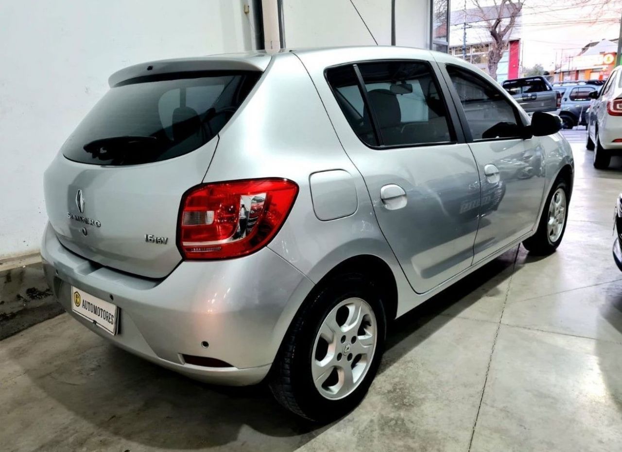 Renault Sandero Usado en Mendoza, deRuedas