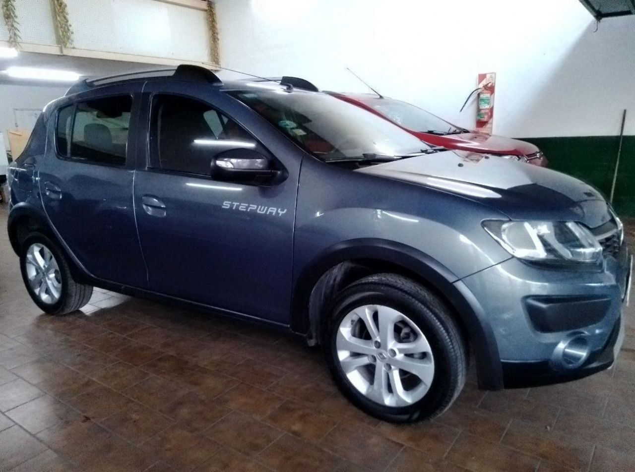 Renault Sandero Usado en Córdoba, deRuedas