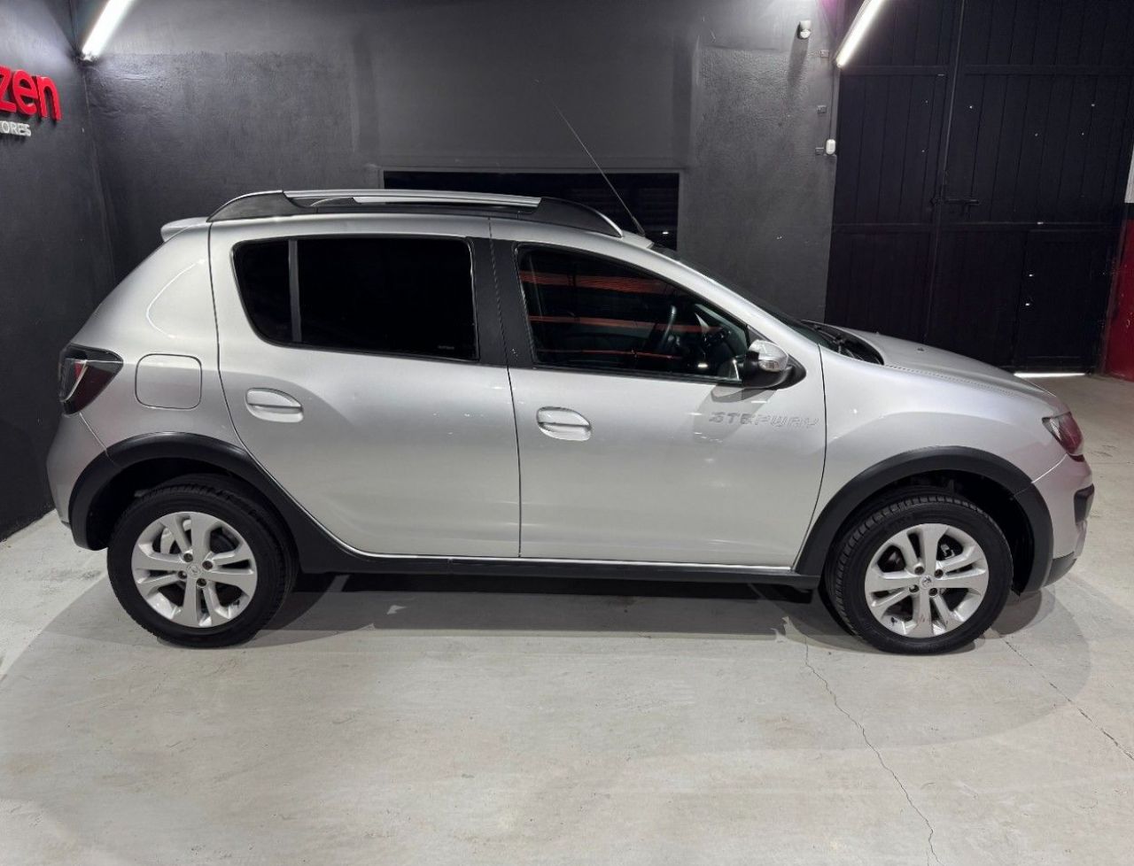 Renault Sandero Usado Financiado en Córdoba, deRuedas