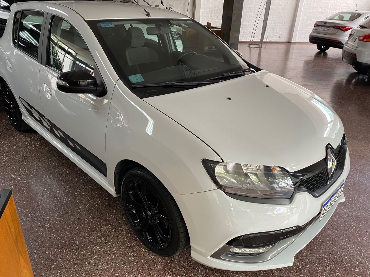 Renault Sandero Usado Financiado en Mendoza, deRuedas