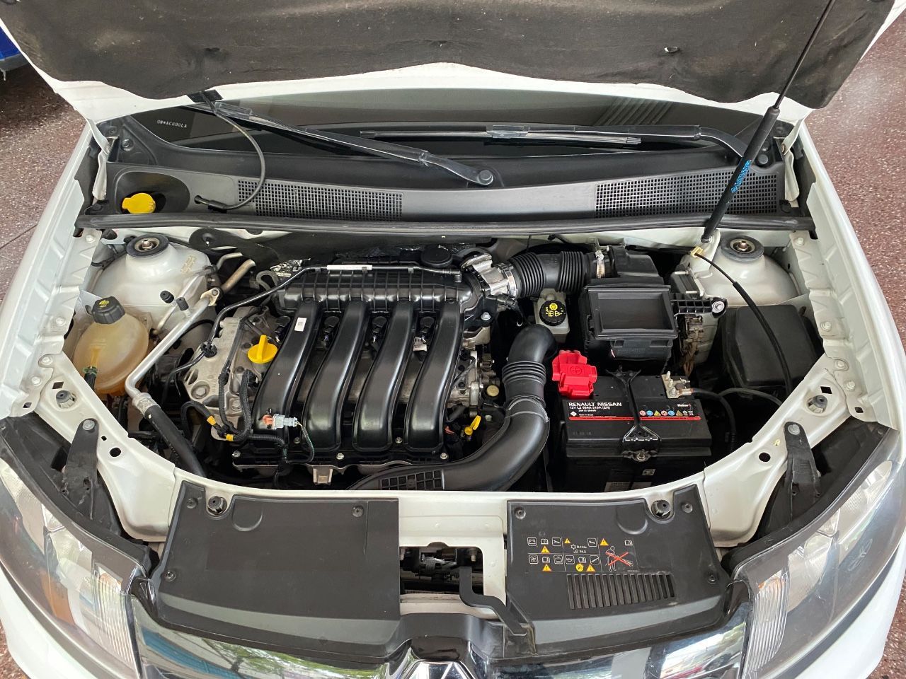 Renault Sandero Usado Financiado en Mendoza, deRuedas