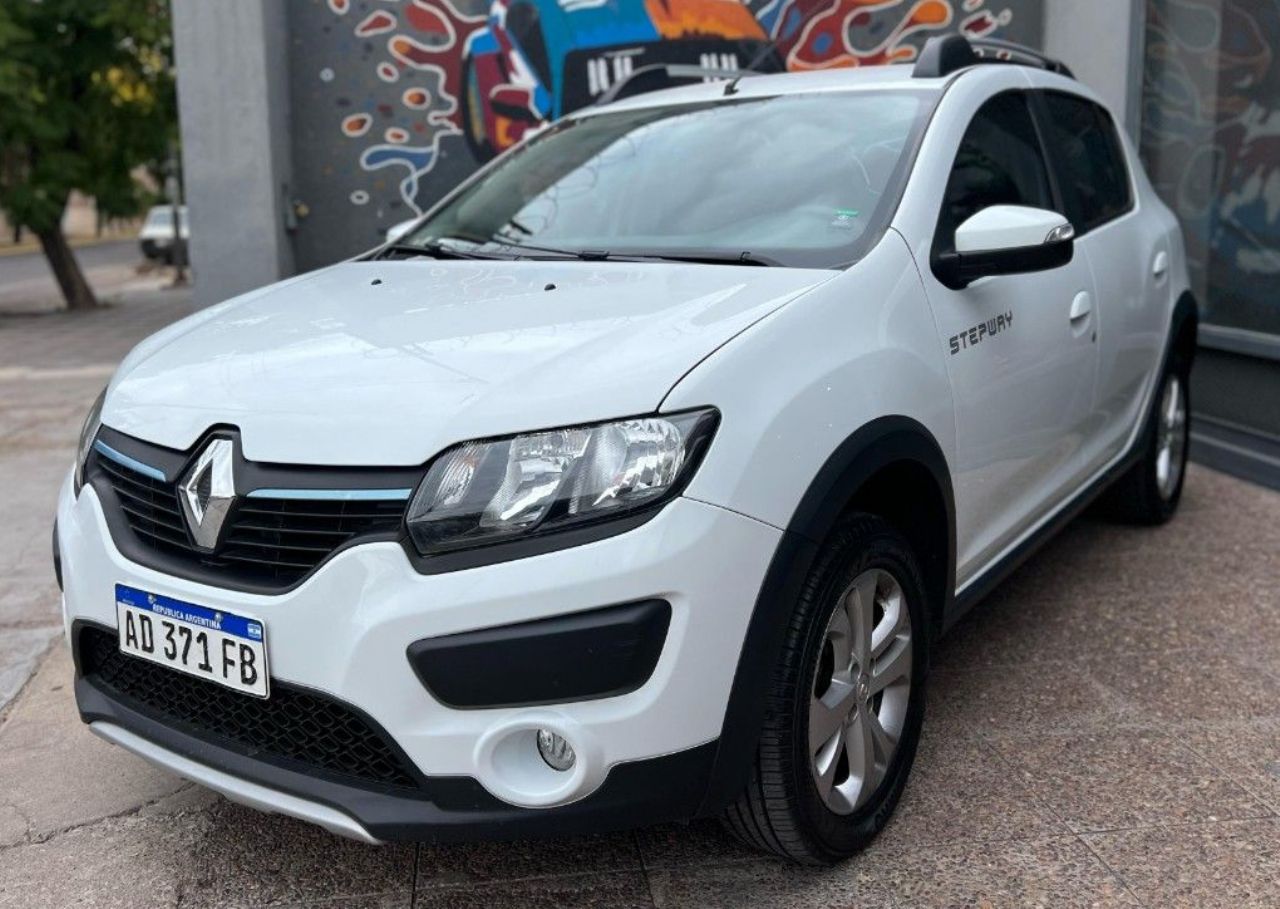 Renault Sandero Usado Financiado en Mendoza, deRuedas