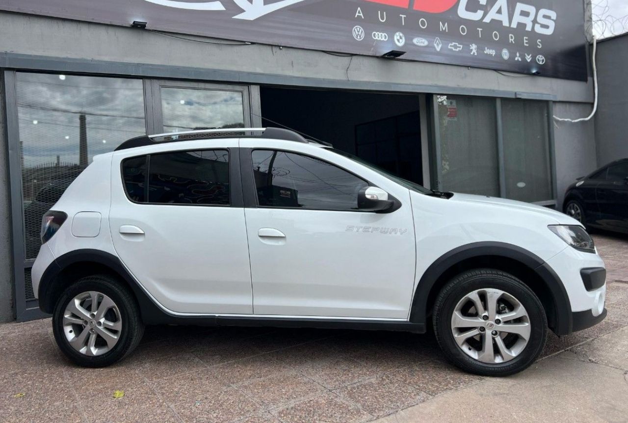 Renault Sandero Usado Financiado en Mendoza, deRuedas