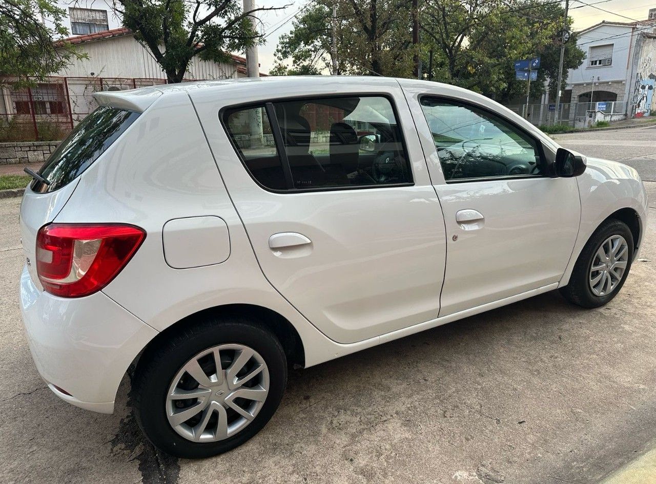 Renault Sandero Usado Financiado en Córdoba, deRuedas