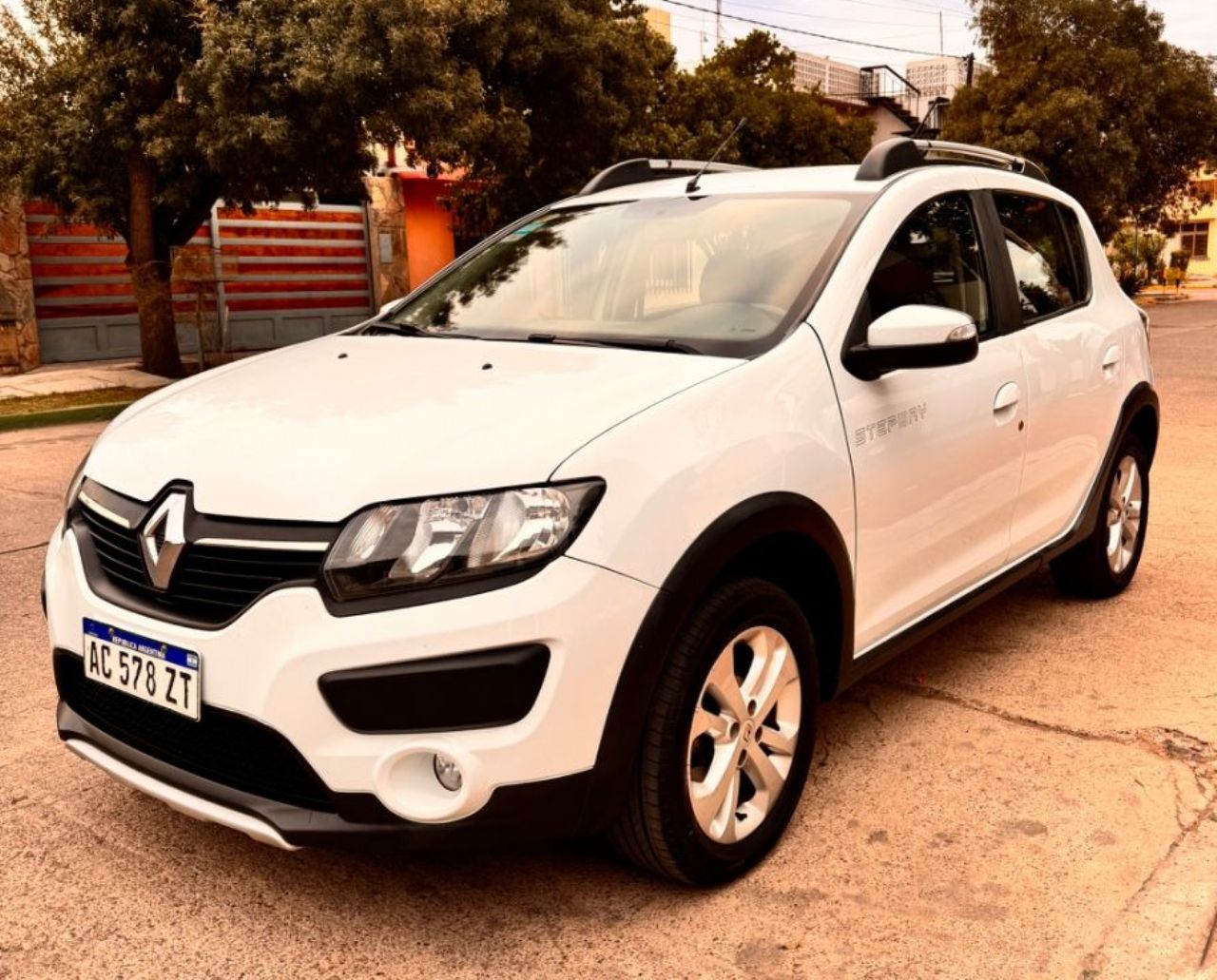 Renault Sandero Usado en Mendoza, deRuedas