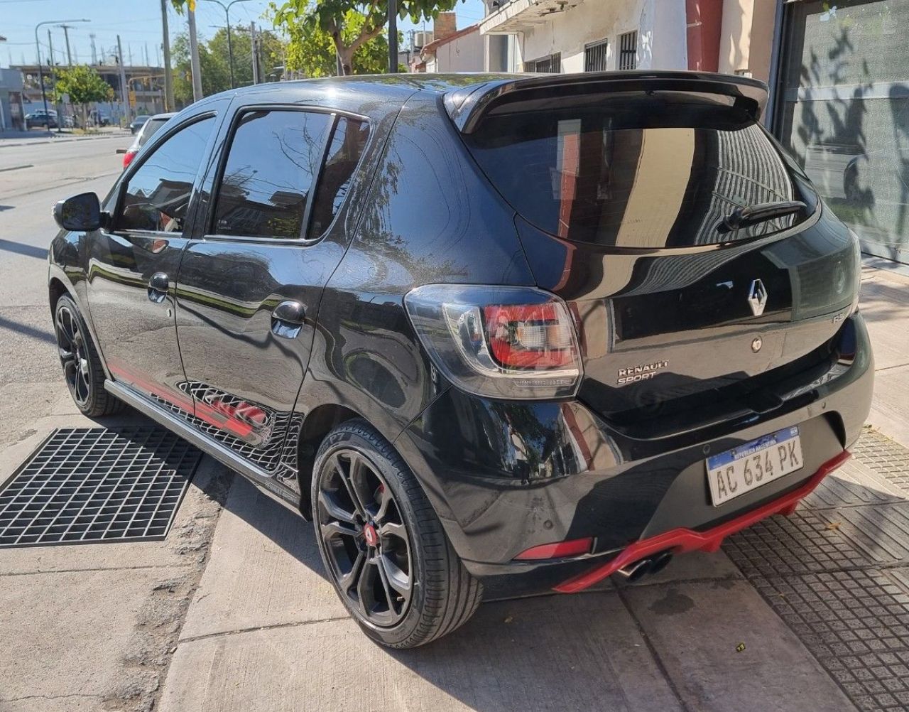 Renault Sandero Usado Financiado en Mendoza, deRuedas