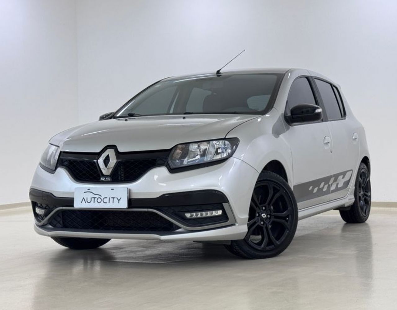 Renault Sandero Usado en Córdoba, deRuedas