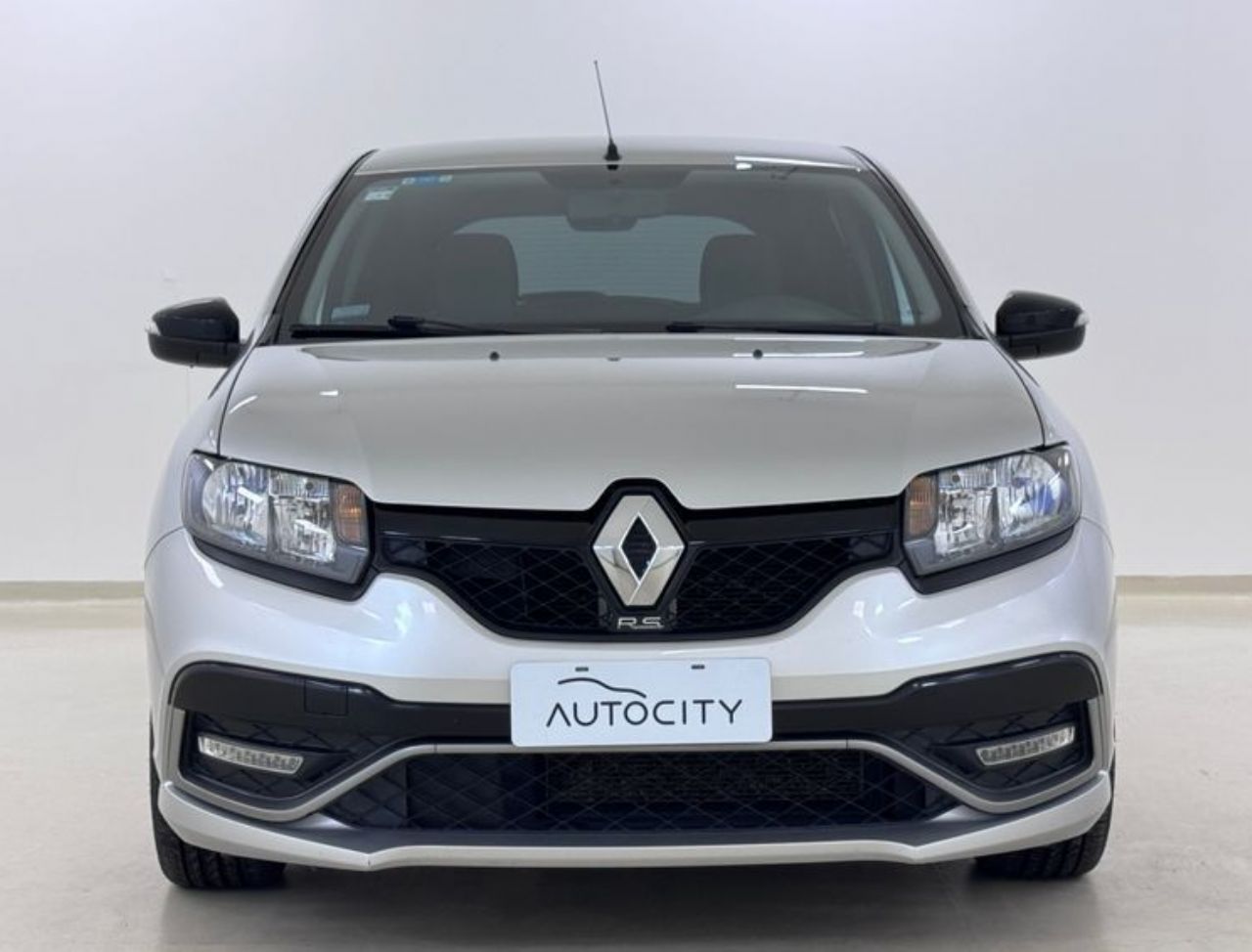 Renault Sandero Usado en Córdoba, deRuedas