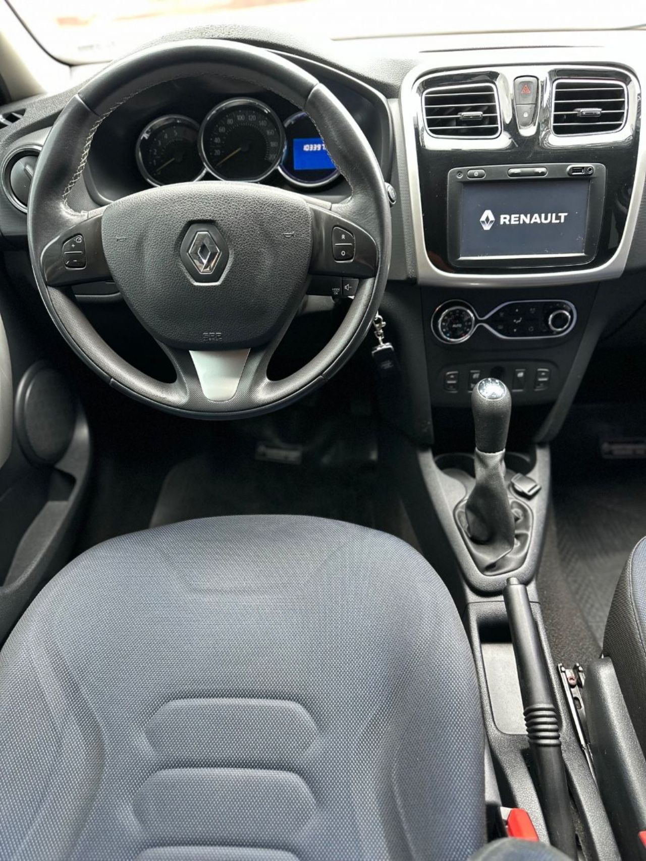 Renault Sandero Usado en Córdoba, deRuedas