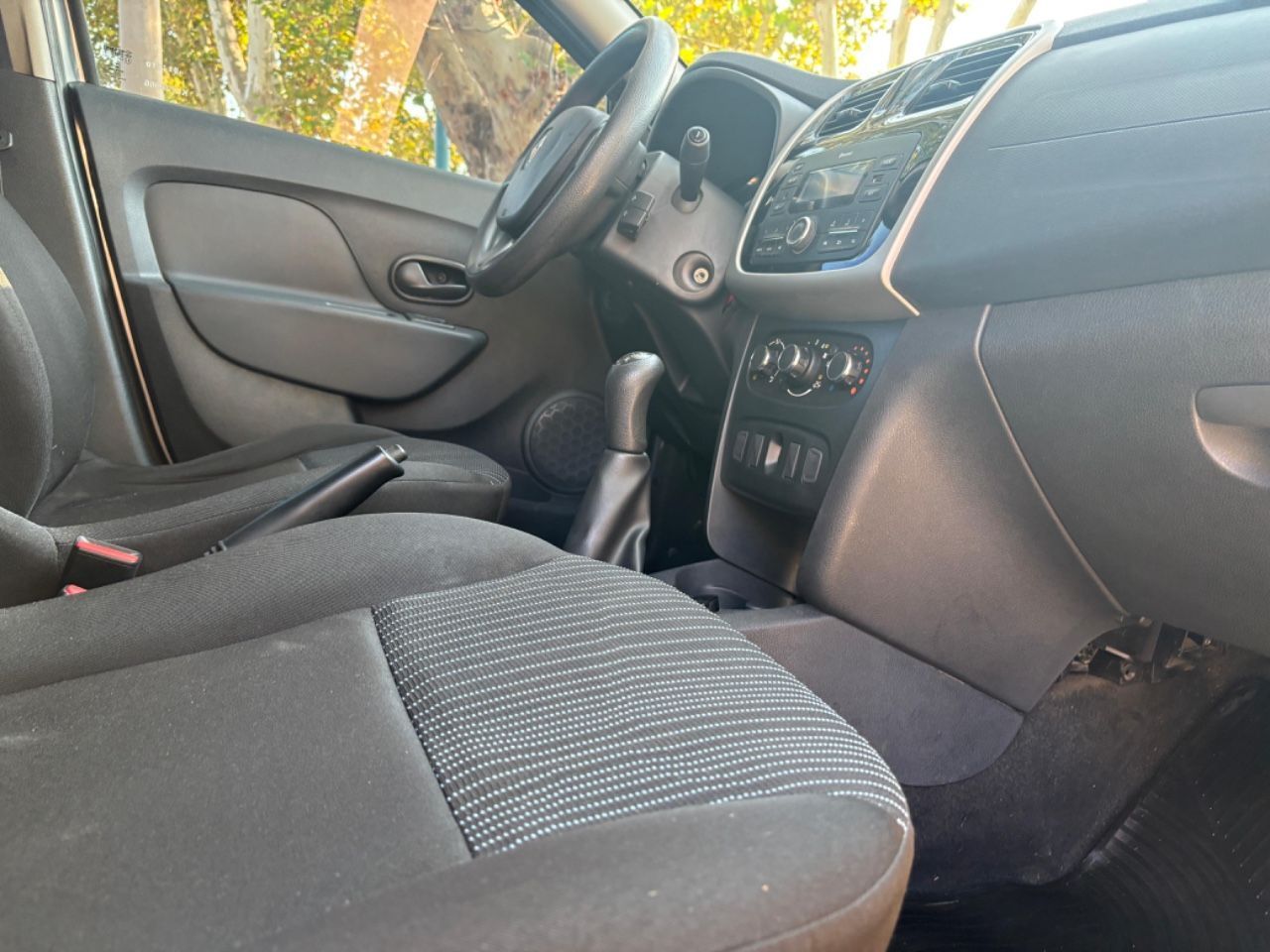 Renault Sandero Usado en Mendoza, deRuedas
