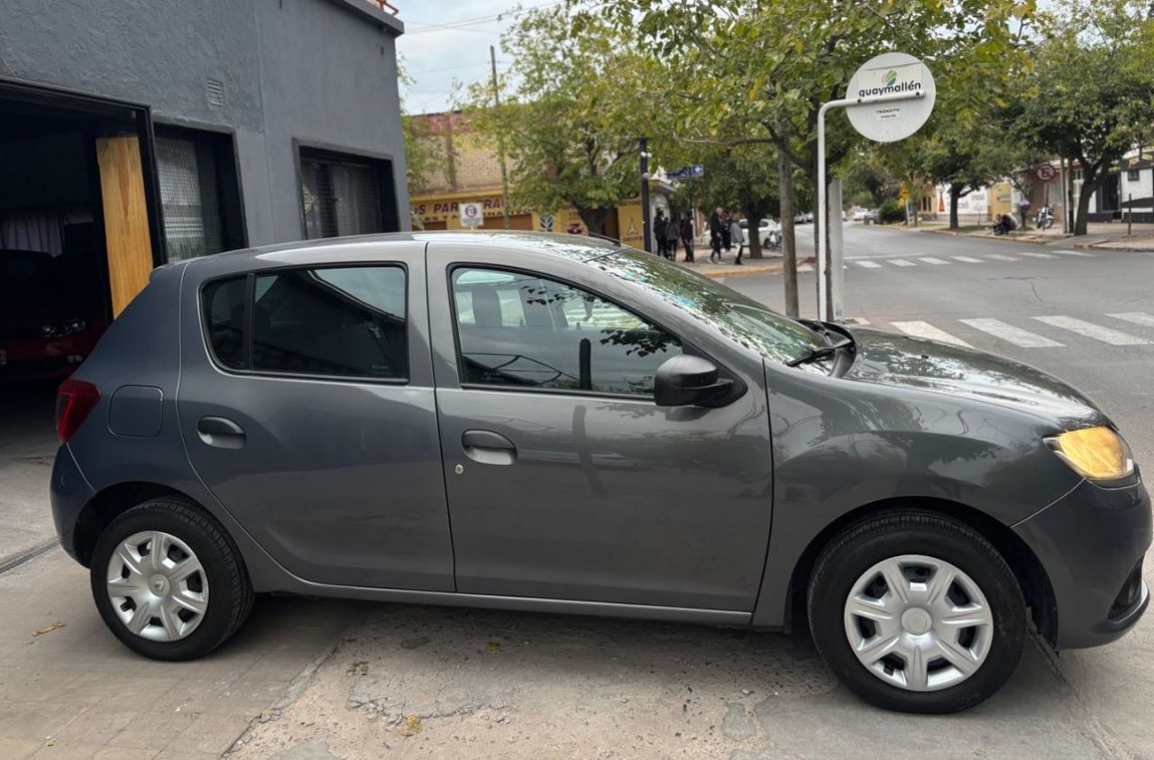 Renault Sandero Usado Financiado en Mendoza, deRuedas
