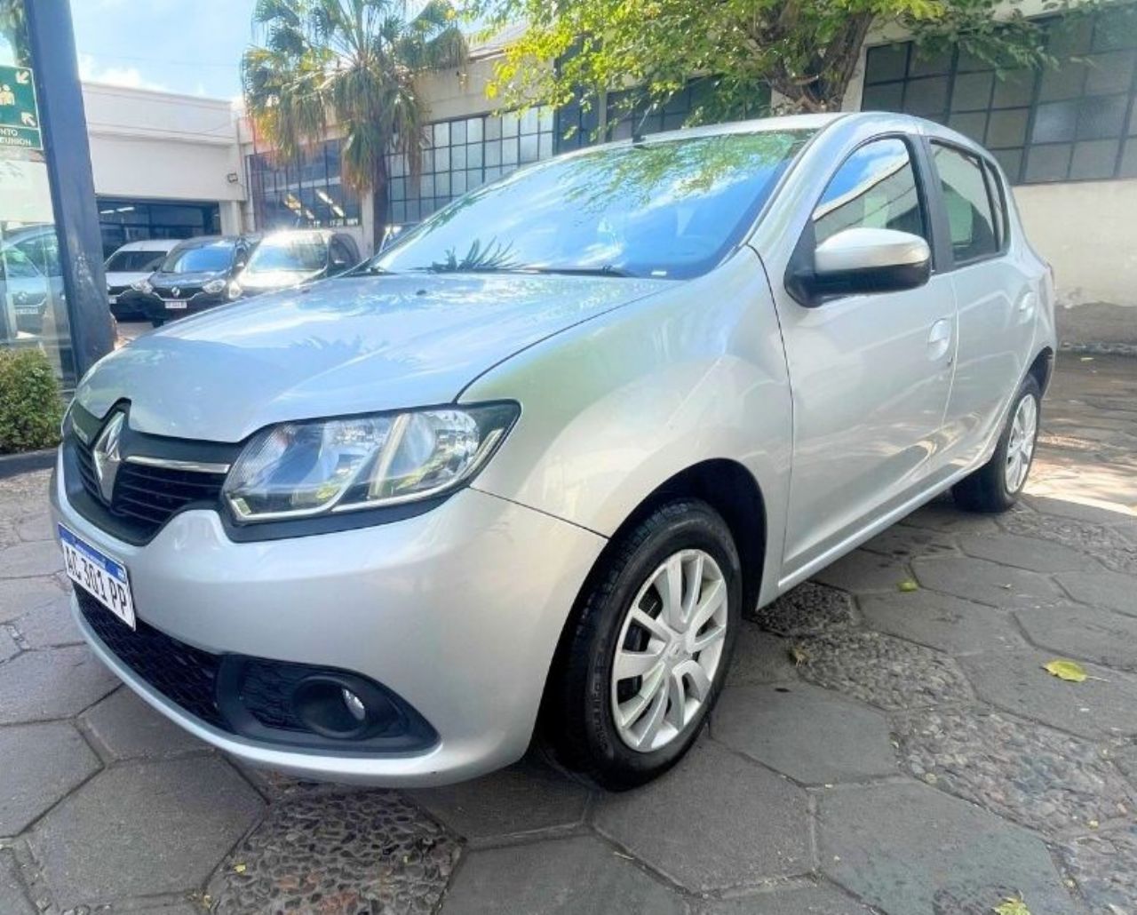 Renault Sandero Usado en Mendoza, deRuedas