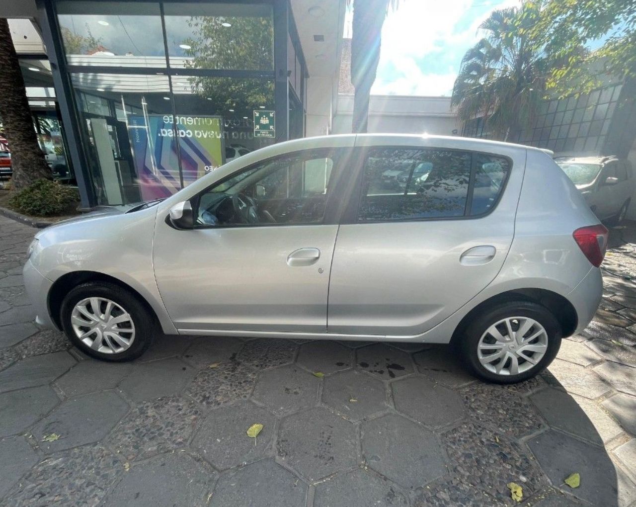 Renault Sandero Usado en Mendoza, deRuedas
