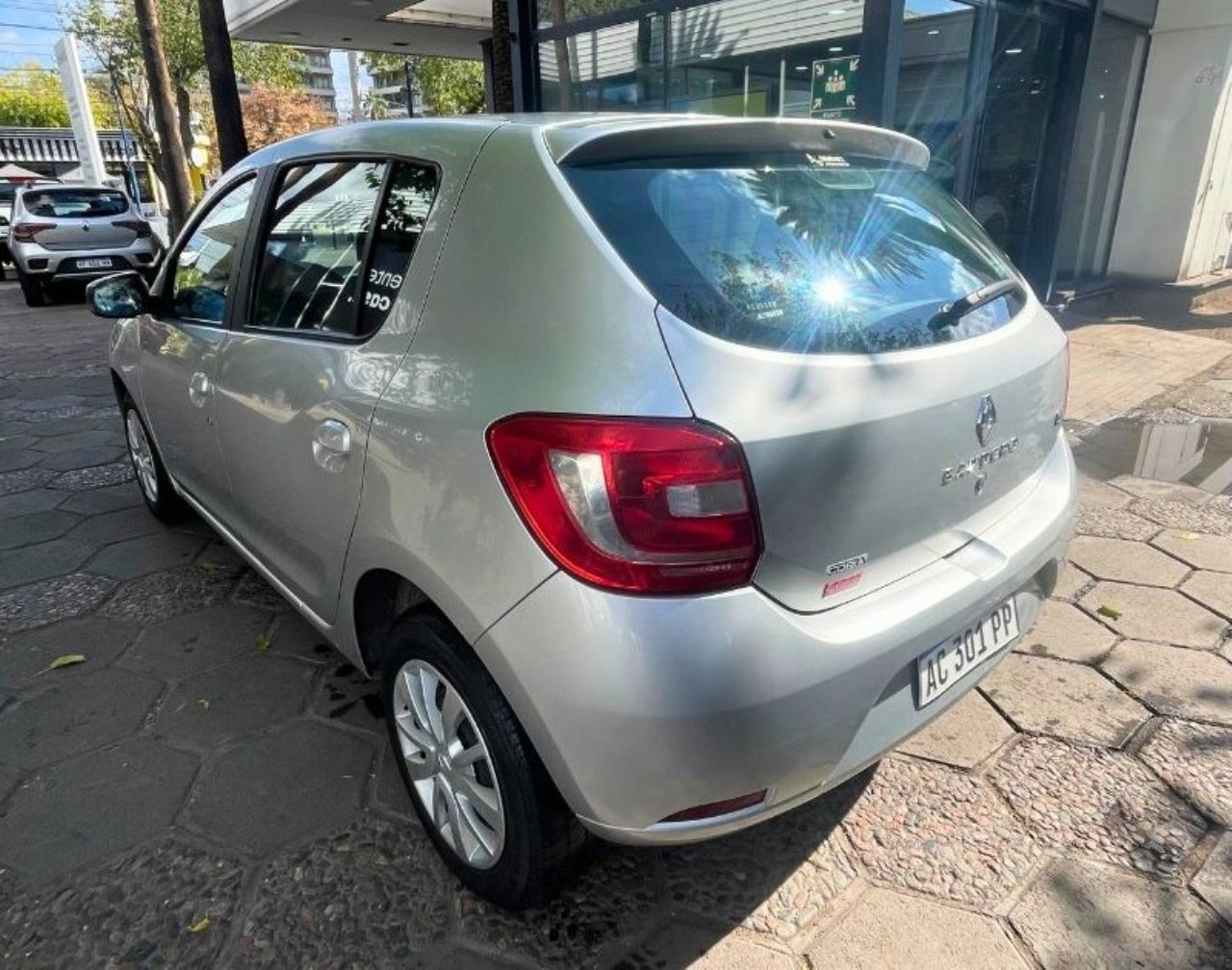 Renault Sandero Usado en Mendoza, deRuedas