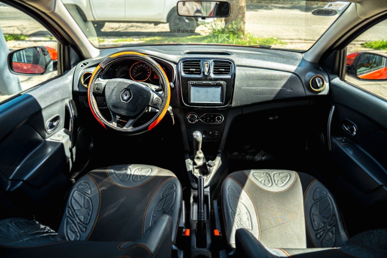 Renault Sandero Usado Financiado en Córdoba, deRuedas