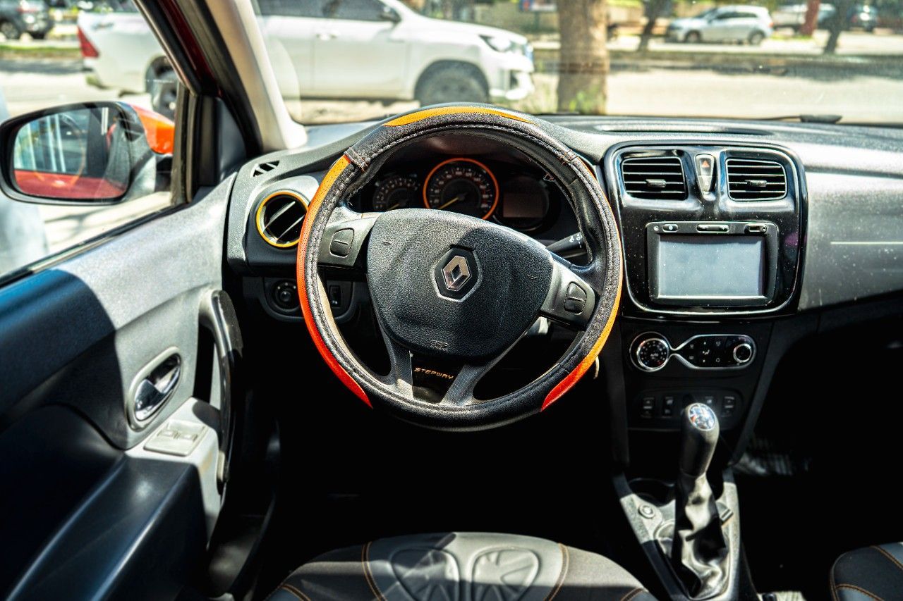 Renault Sandero Usado Financiado en Córdoba, deRuedas