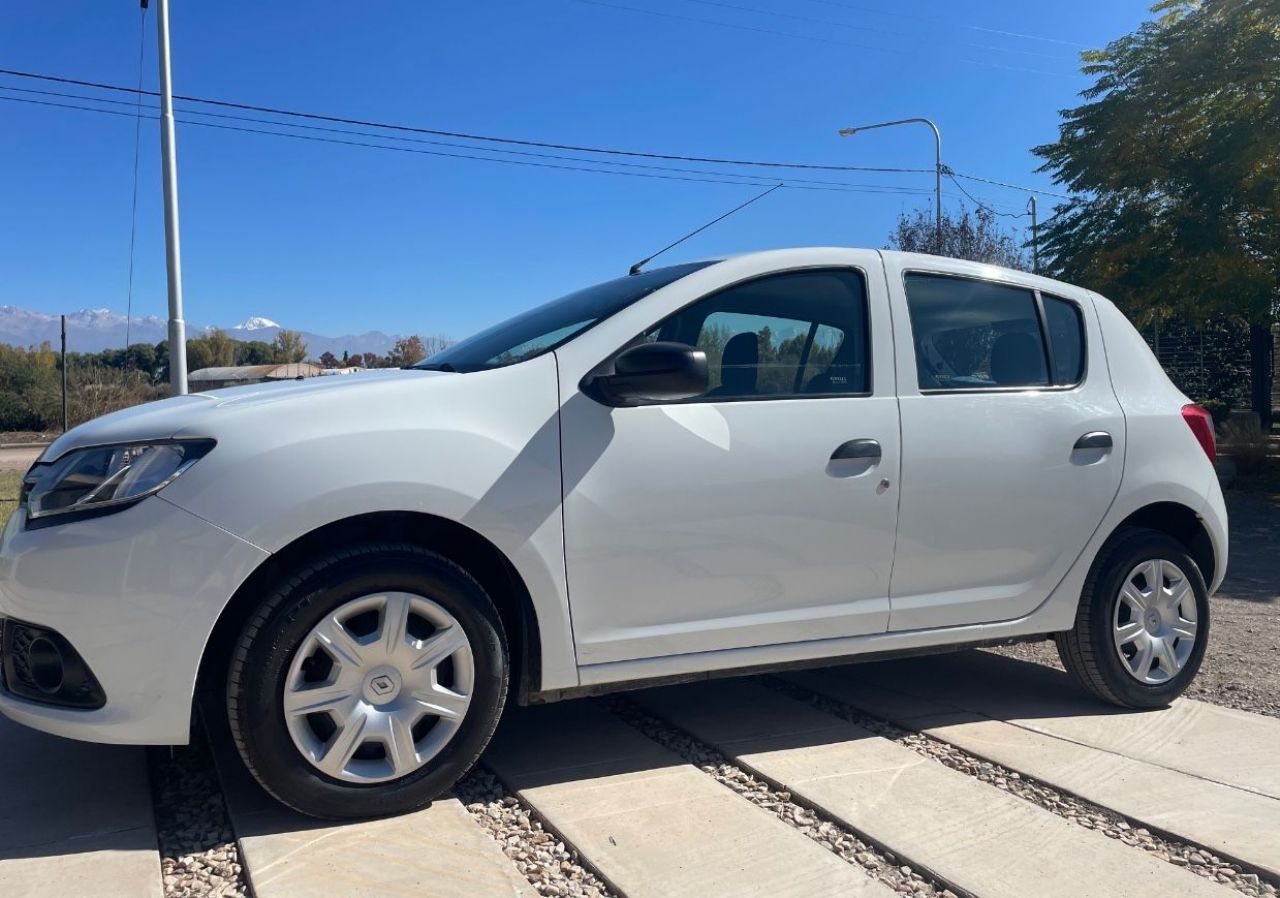 Renault Sandero Usado en Mendoza, deRuedas