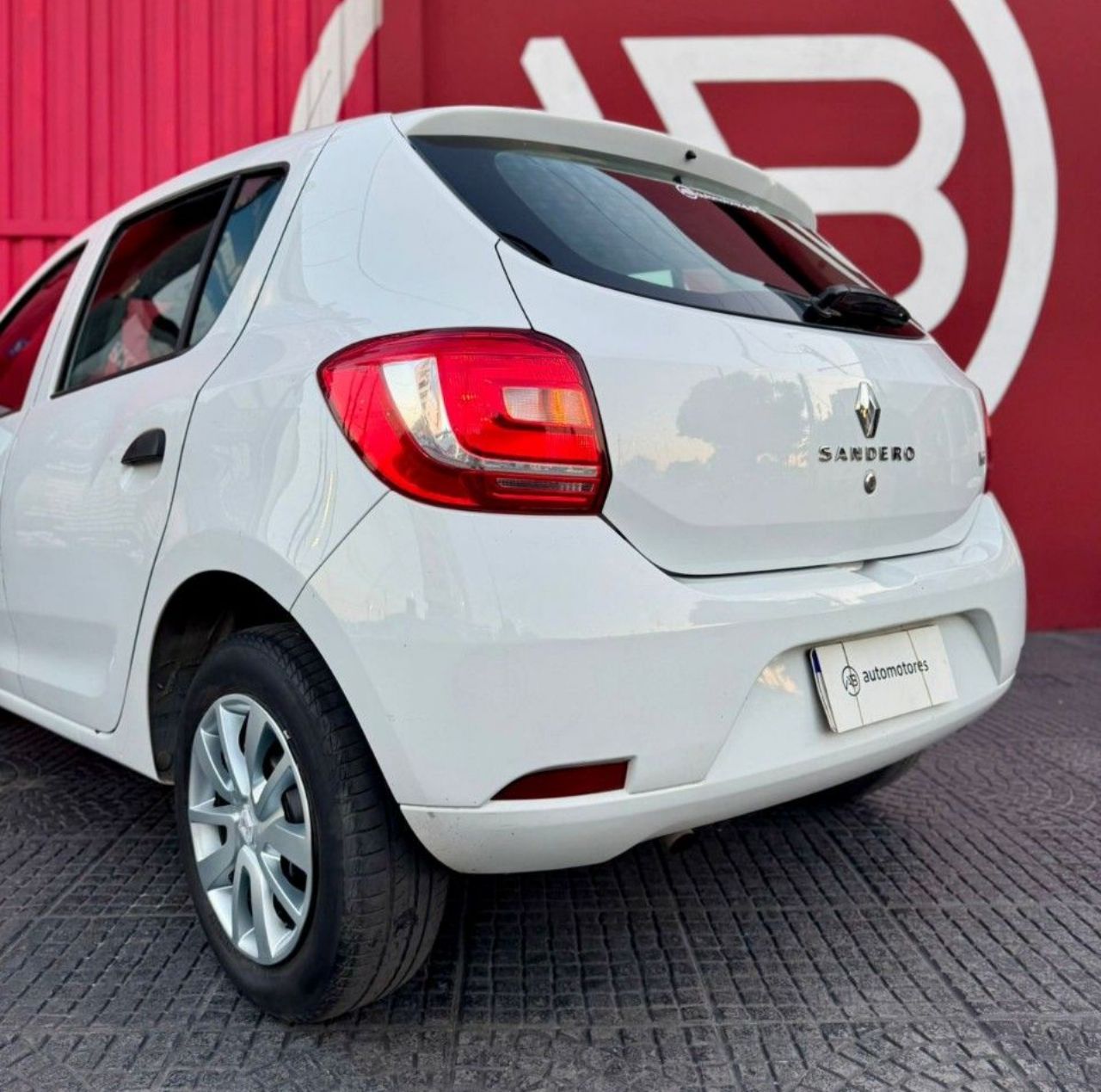 Renault Sandero Usado Financiado en Córdoba, deRuedas
