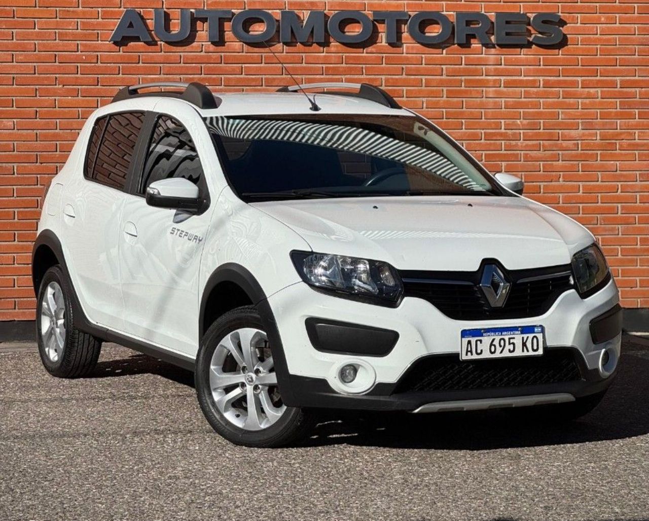 Renault Sandero Usado Financiado en Córdoba, deRuedas