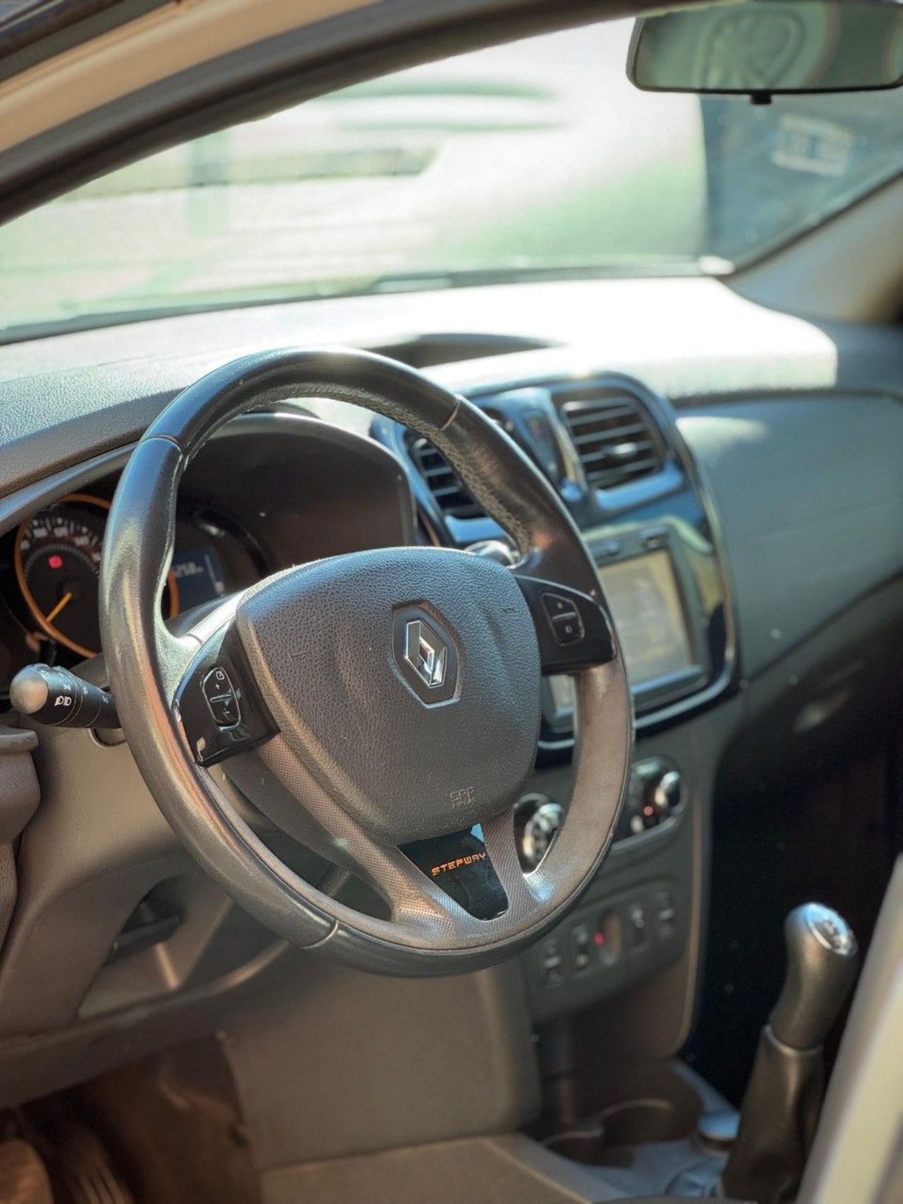 Renault Sandero Usado Financiado en Córdoba, deRuedas