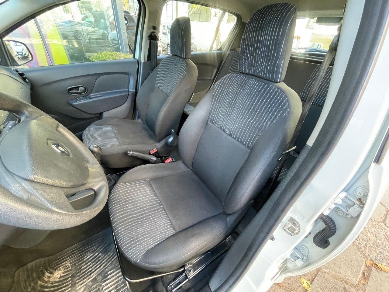 Renault Sandero Usado en Mendoza, deRuedas