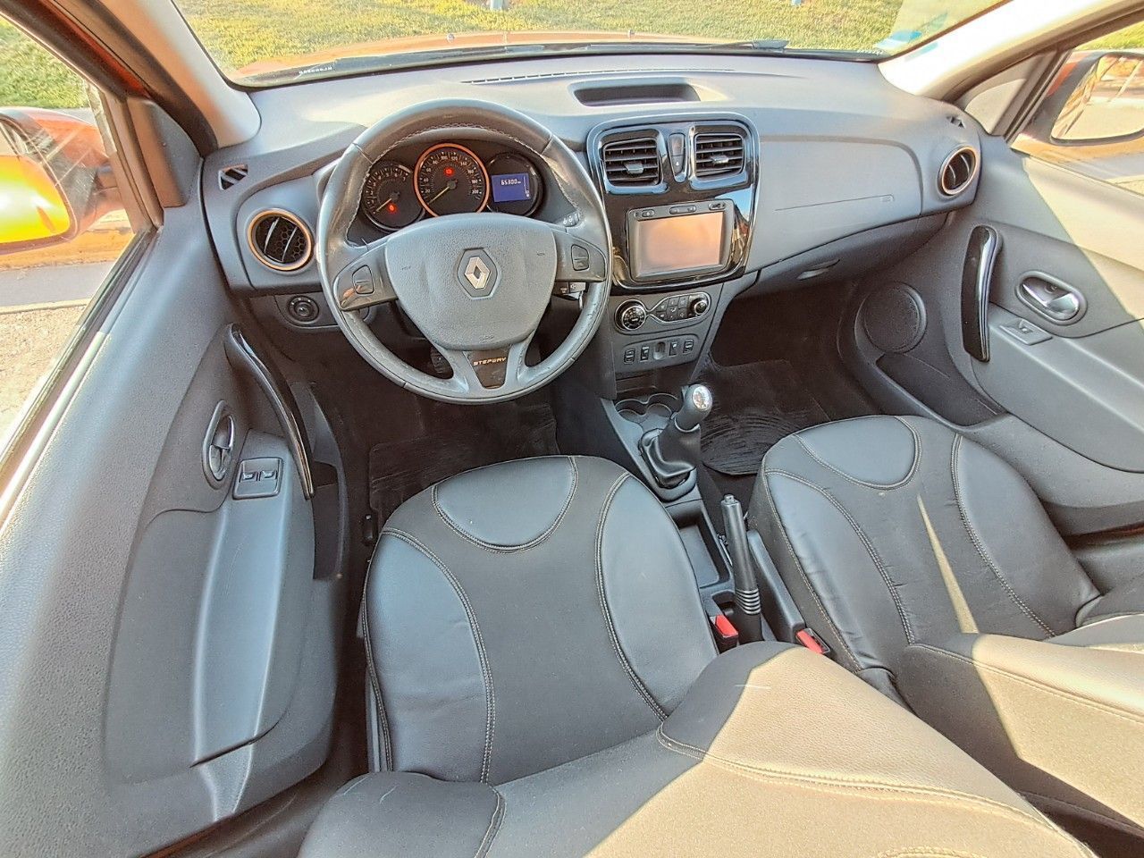 Renault Sandero Usado Financiado en Mendoza, deRuedas