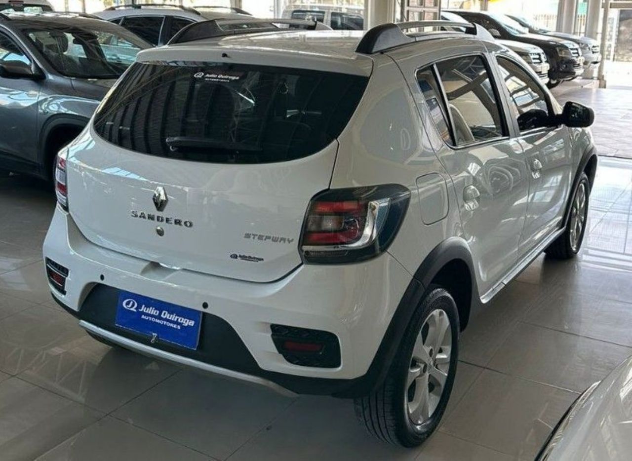 Renault Sandero Usado en Mendoza, deRuedas