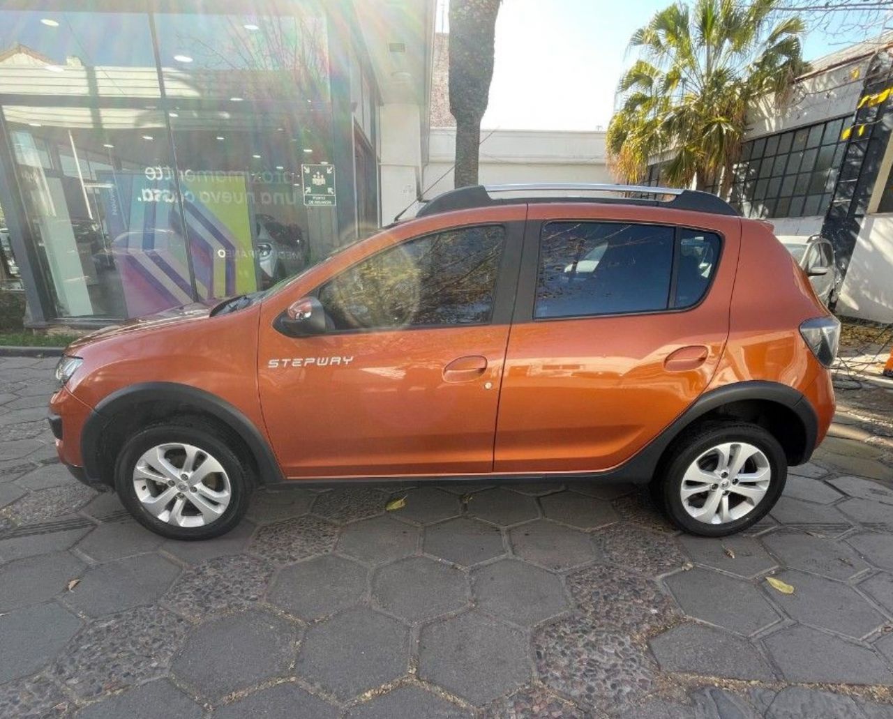 Renault Sandero Usado en Mendoza, deRuedas