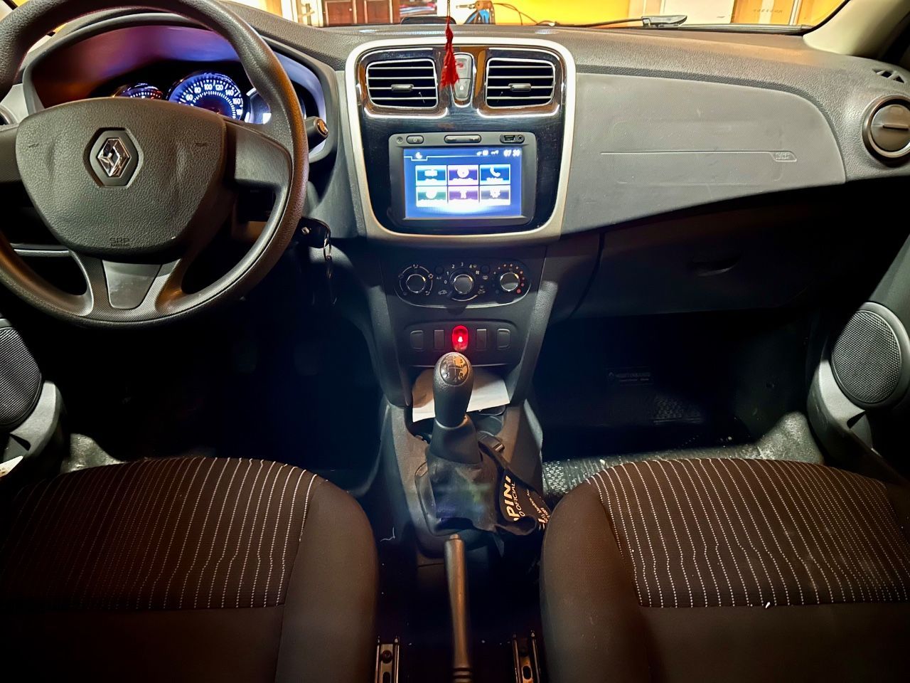 Renault Sandero Usado en Mendoza, deRuedas