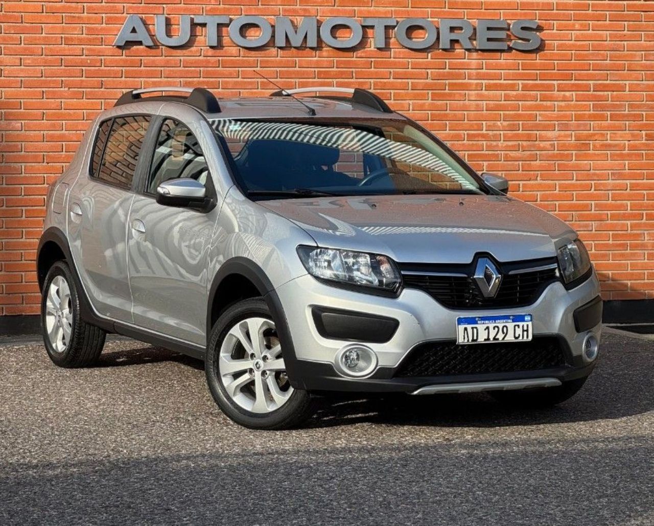 Renault Sandero Usado Financiado en Córdoba, deRuedas