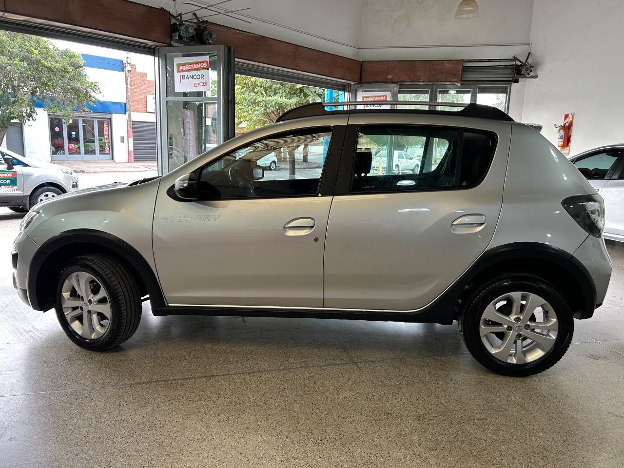 Renault Sandero Usado Financiado en Córdoba, deRuedas