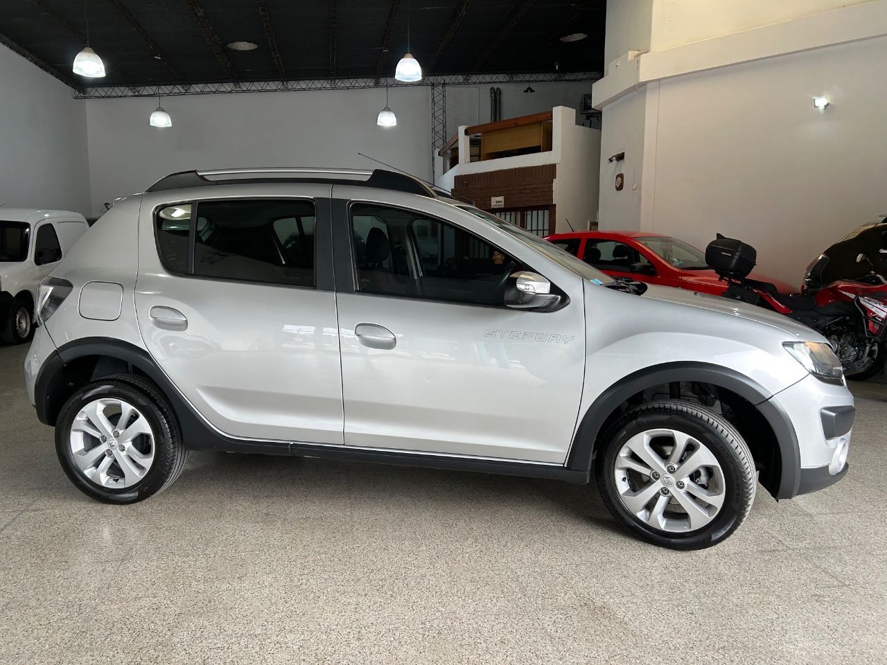 Renault Sandero Usado Financiado en Córdoba, deRuedas