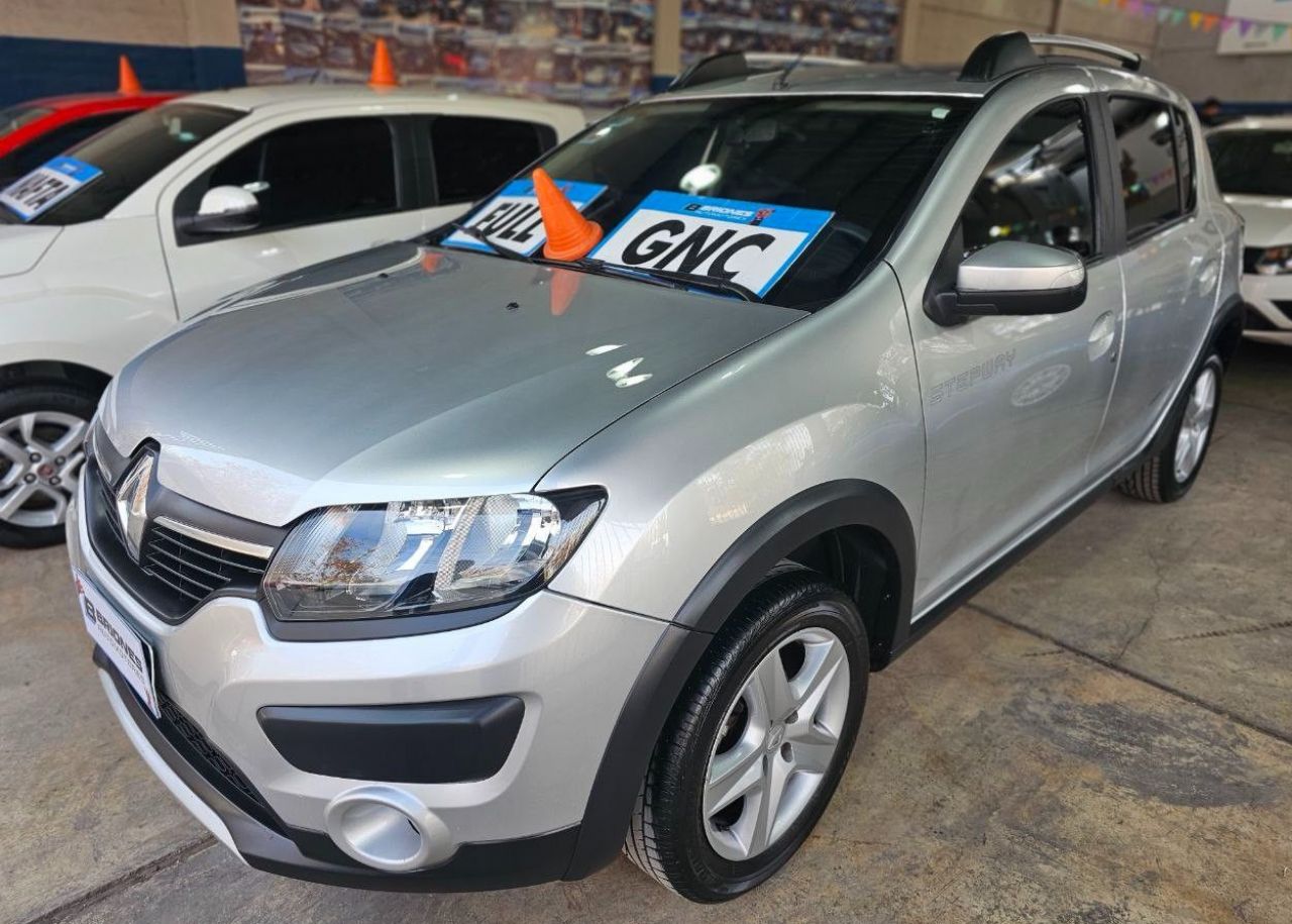 Renault Sandero Usado en Mendoza, deRuedas