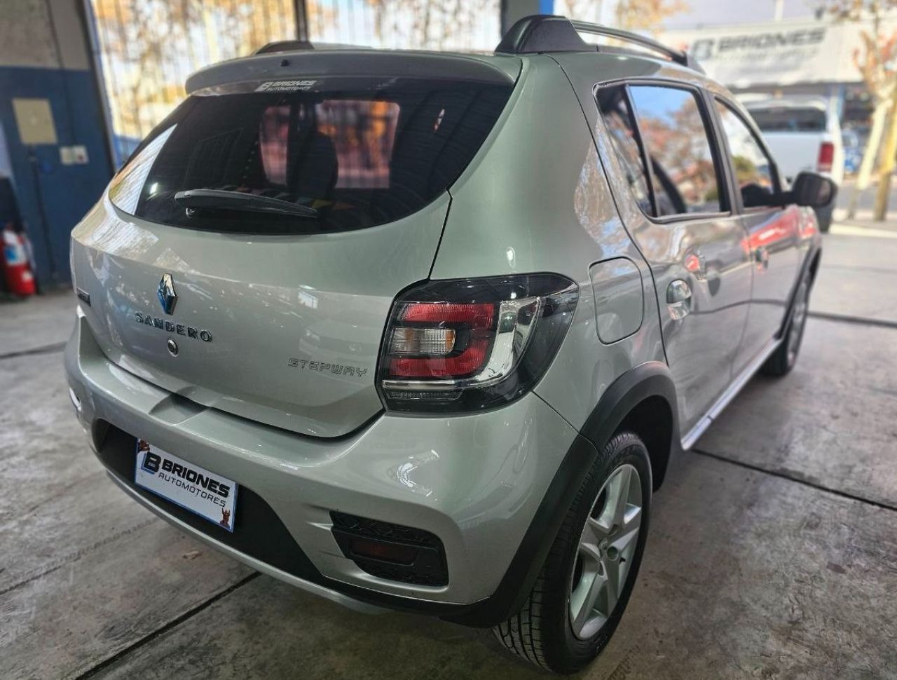 Renault Sandero Usado en Mendoza, deRuedas