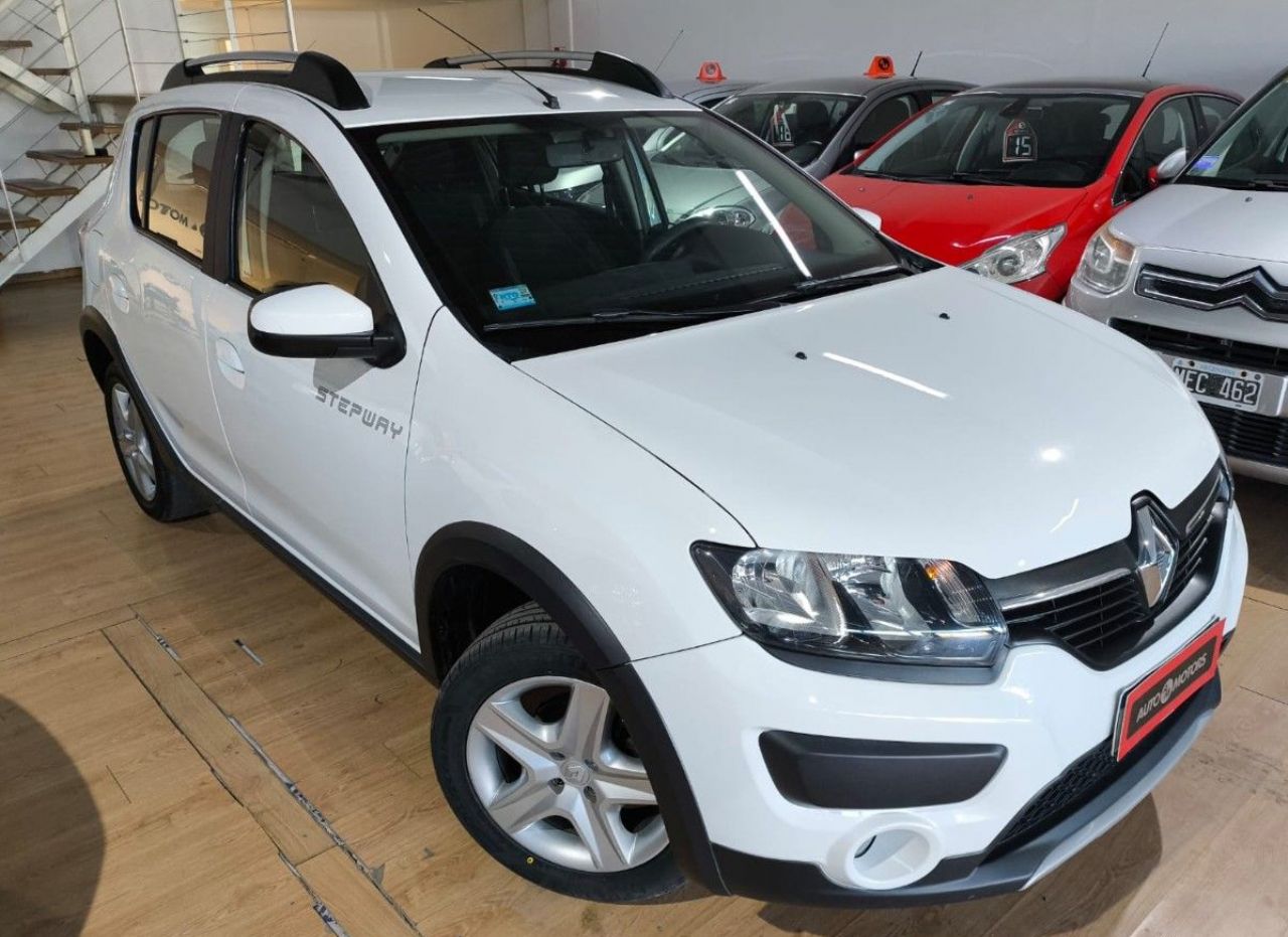 Renault Sandero Usado Financiado en Córdoba, deRuedas