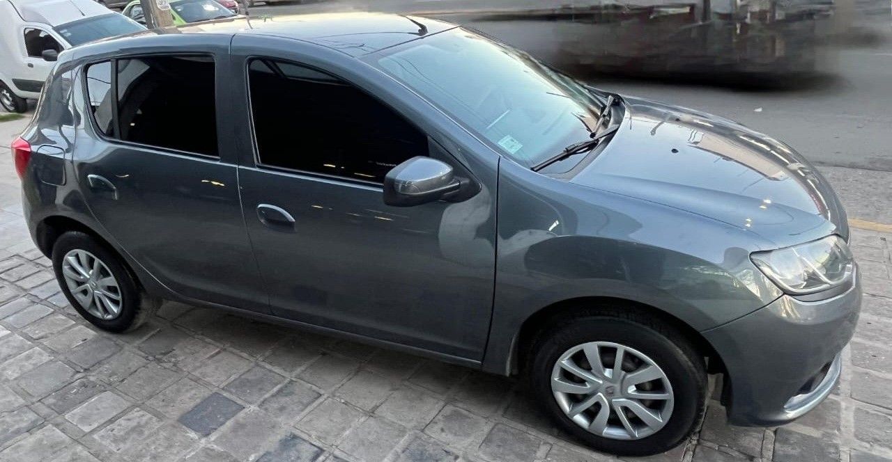 Renault Sandero Usado Financiado en Córdoba, deRuedas