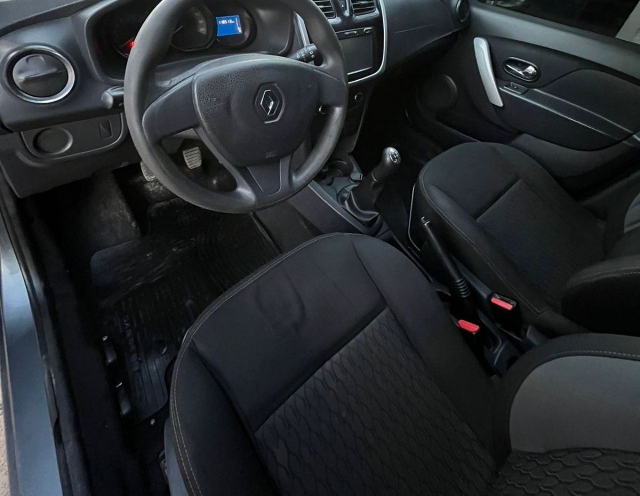 Renault Sandero Usado Financiado en Córdoba, deRuedas