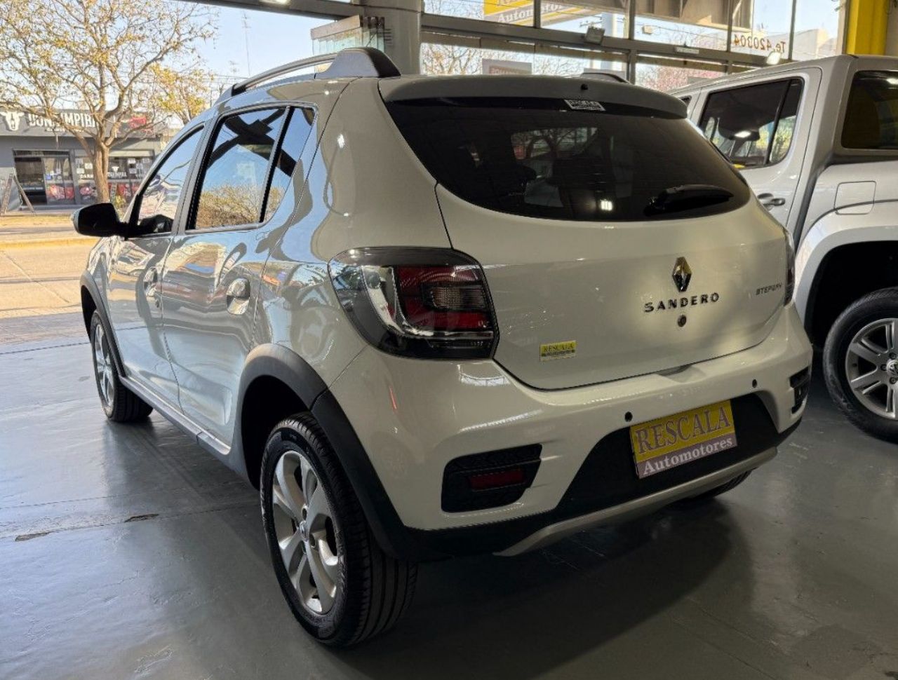 Renault Sandero Usado Financiado en Córdoba, deRuedas