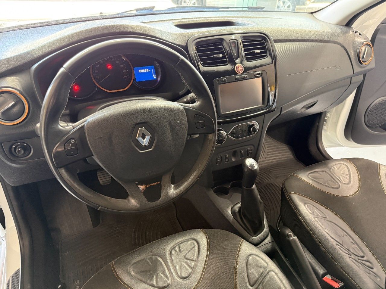 Renault Sandero Usado Financiado en Córdoba, deRuedas