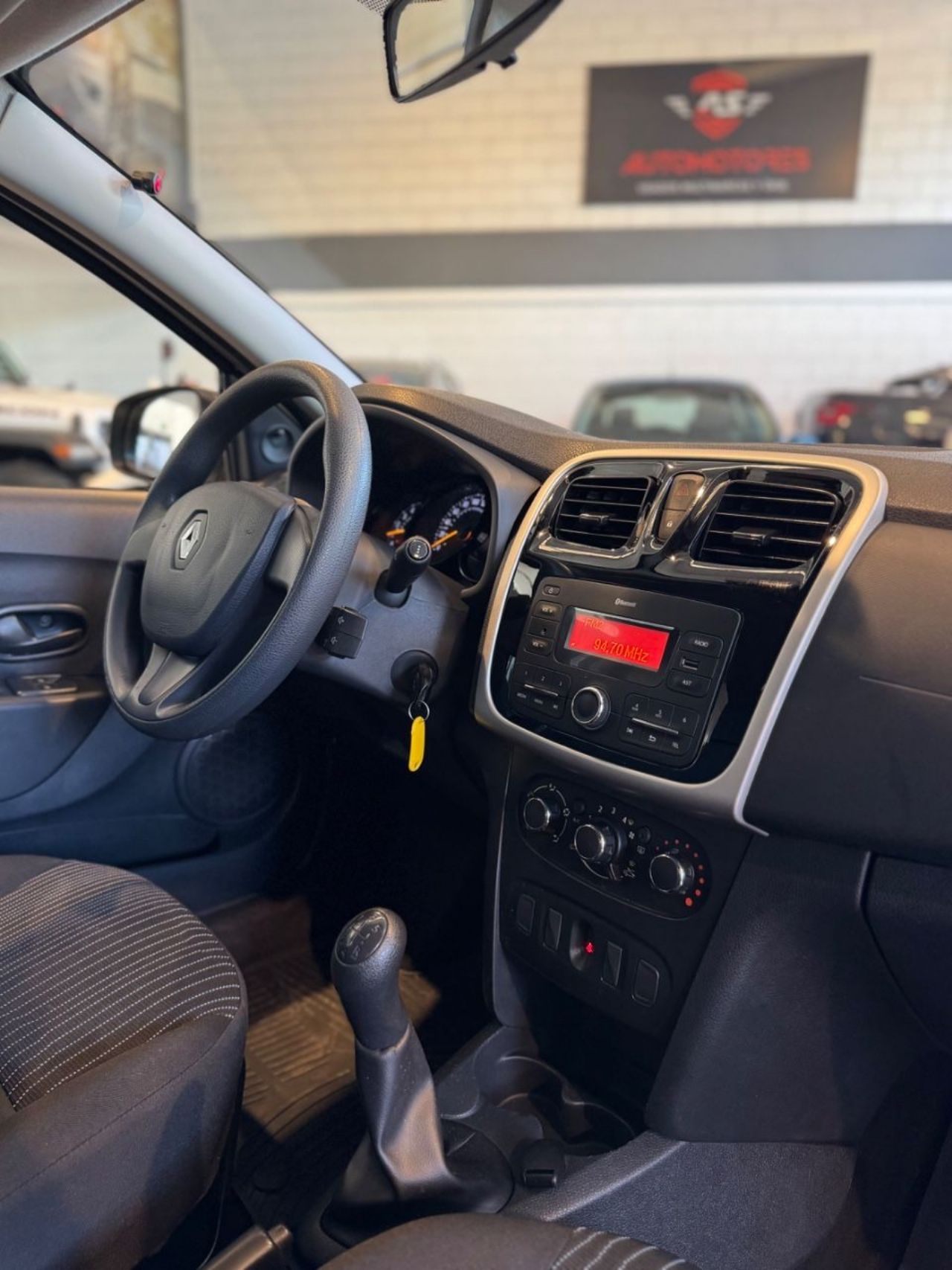 Renault Sandero Usado Financiado en Córdoba, deRuedas