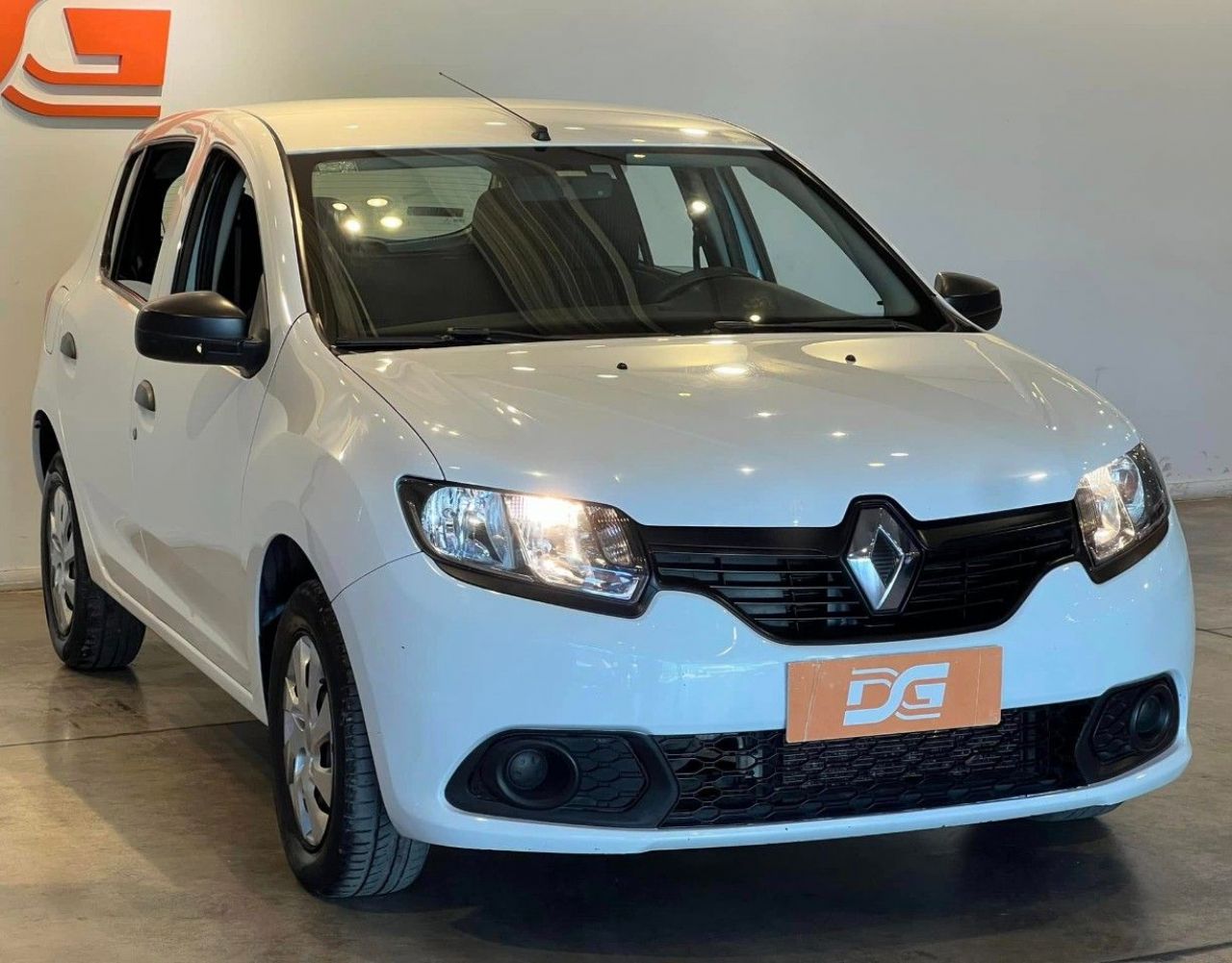 Renault Sandero Usado Financiado en Córdoba, deRuedas
