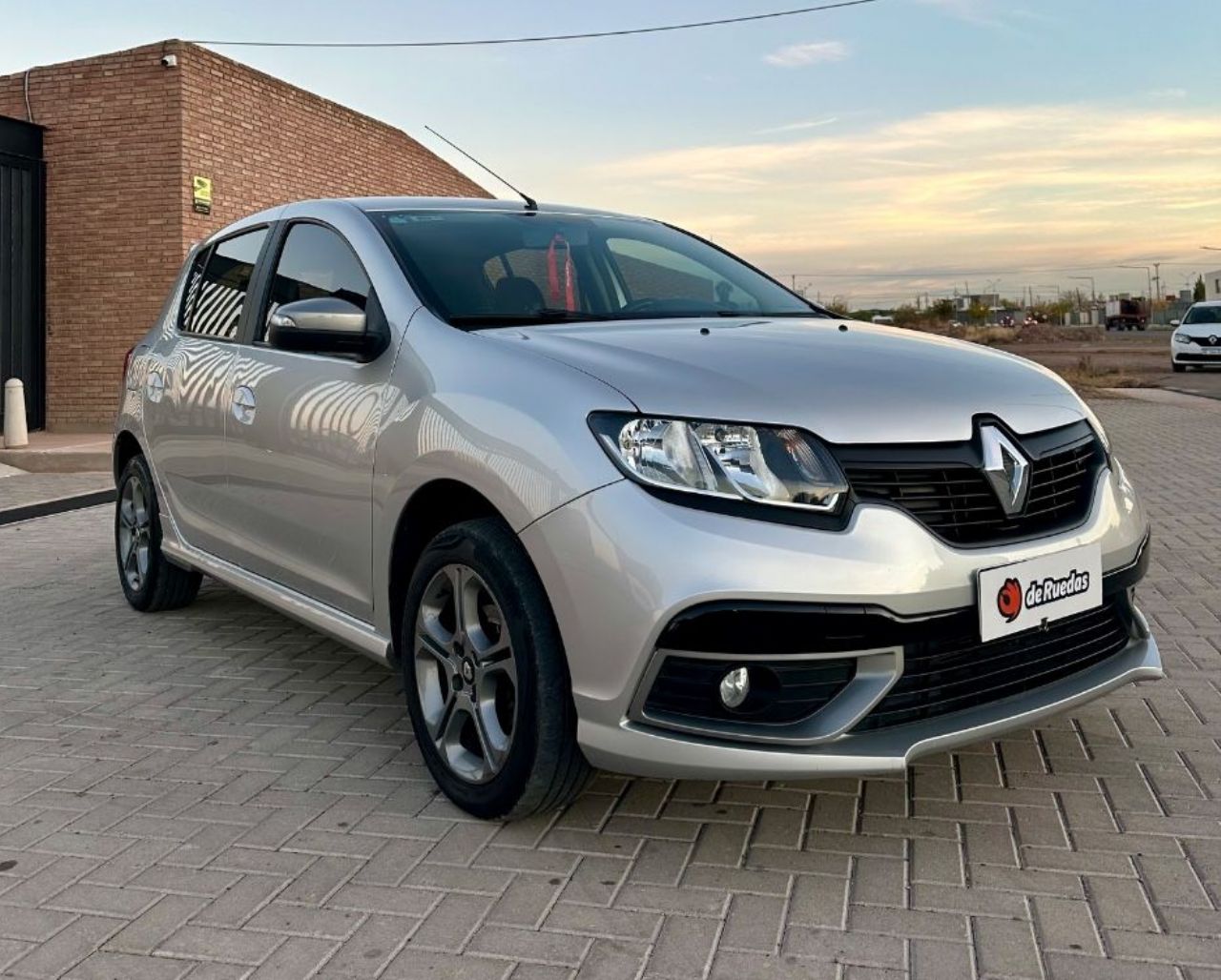 Renault Sandero Usado en Mendoza, deRuedas